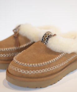 Alternative view of UGG - SIZE 40