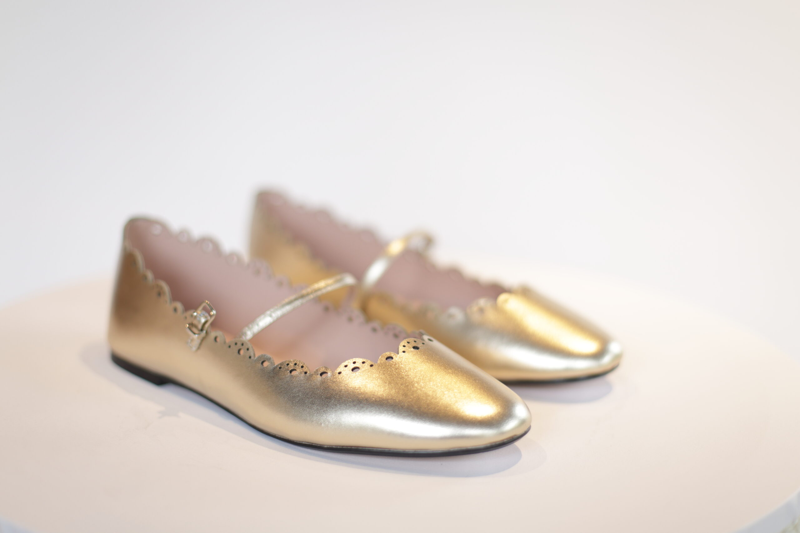 TABITHA SIMMONS - SIZE 39